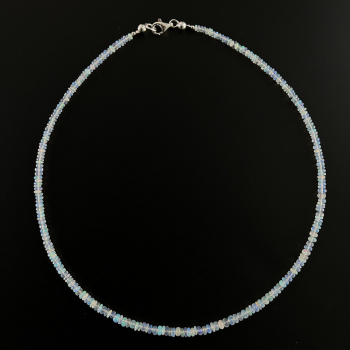 Collier Opal