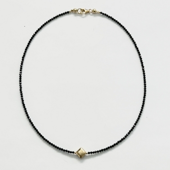 Collier Fein Spinell mit Zwischenteil