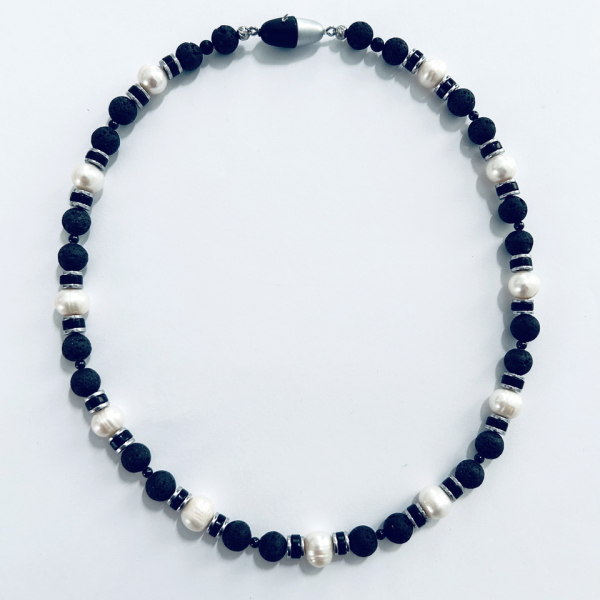 Collier Lava