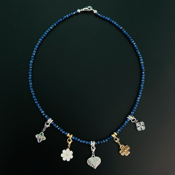 Collier mit Charm(s)