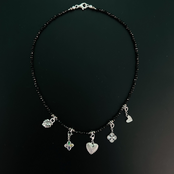 Collier mit Charm(s)