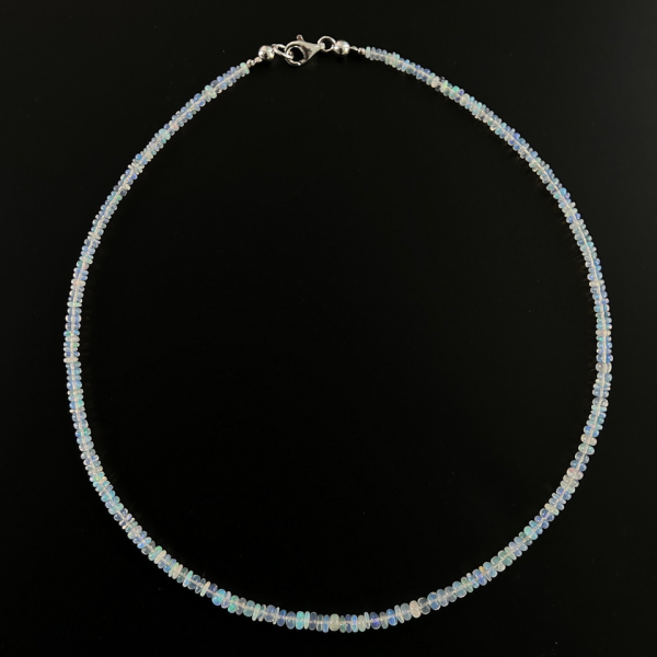 Collier Opal