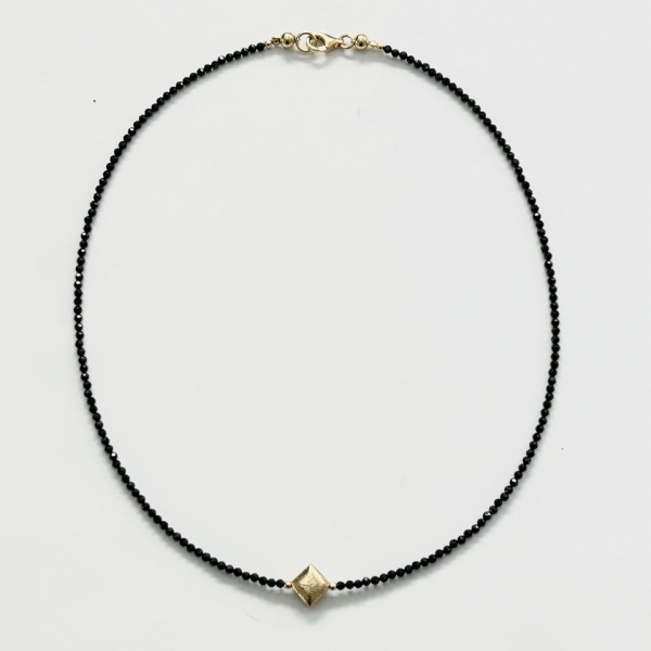 Collier Fein Spinell mit Zwischenteil