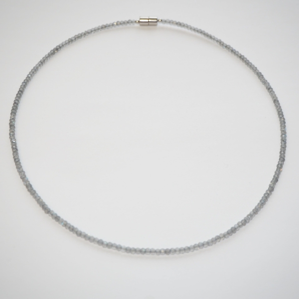 Collier Fein Labradorit